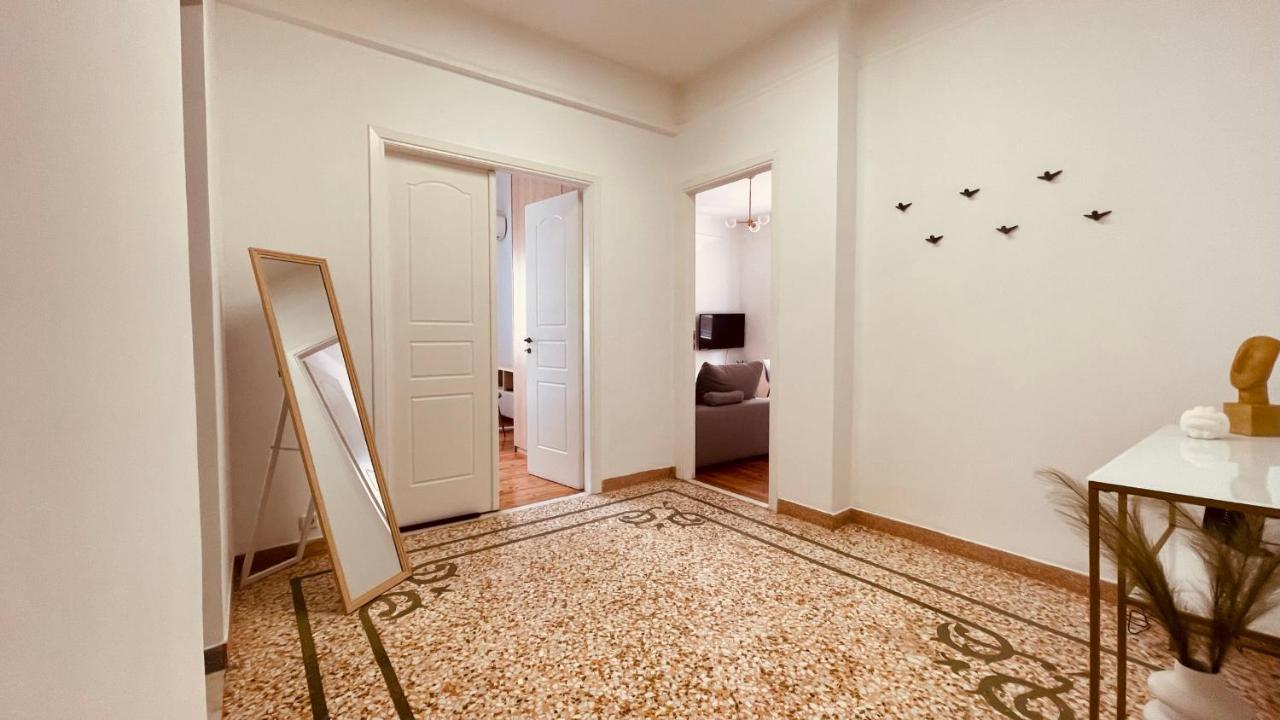 Daisy Apartment 15 Min To Acropolis Aten Exteriör bild